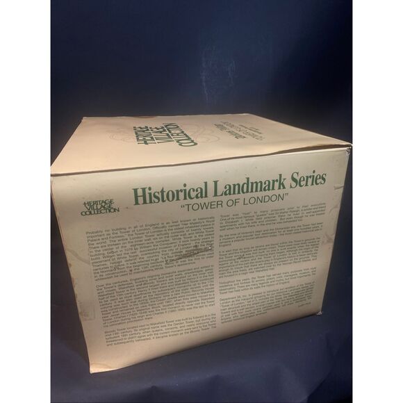 Department 56 Tower of London set - Picture 12 of 14